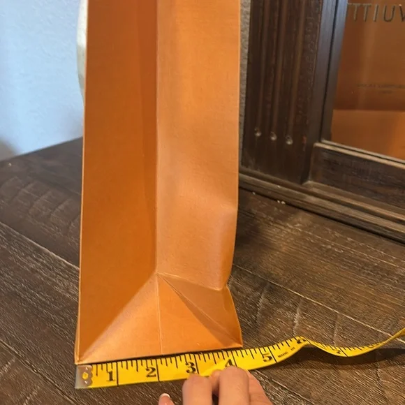 Louis Vuitton small/medium shopping bag. Excellent used condition - Picture 3 of 5